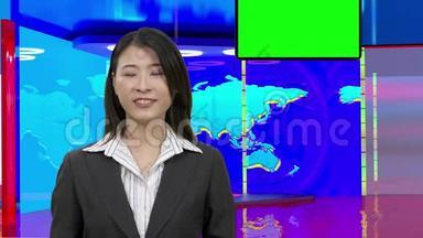 亚洲女新闻主播在虚拟电视工作室，原创设计元素